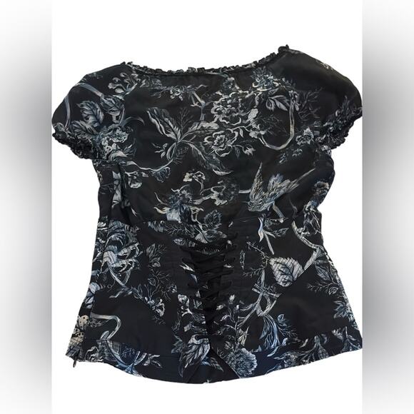 Karen Millen England Women's Ruffled Navy Floral V-Neck Blouse, 10 (US) - Picture 10 of 15
